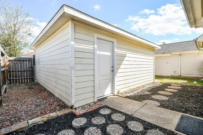 Building Photo - 6233 Lone Prairie Way