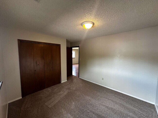 Building Photo - "Charming 2-Bed Condo Retreat in Colorado ...