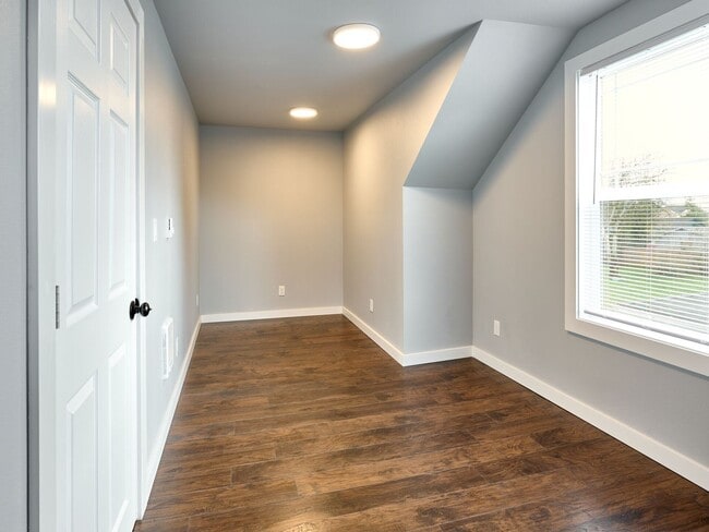 Building Photo - 11th - VPM415E-5