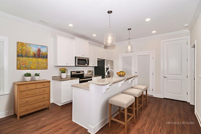 Building Photo - 183 Highlands Glen