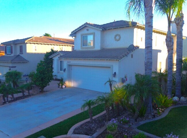 Building Photo - 46145 Via La Colorada