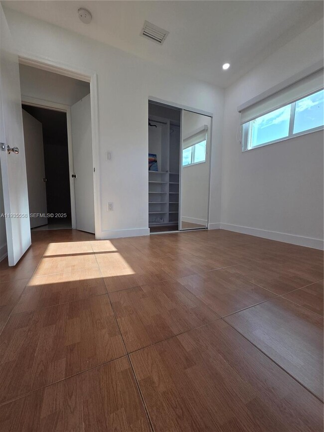 Building Photo - 2851 NW 203rd Ln