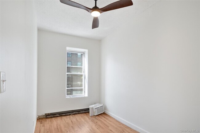 Building Photo - 211 Kosciuszko St