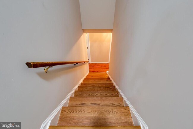 Building Photo - 3084 Eutaw Forest Dr
