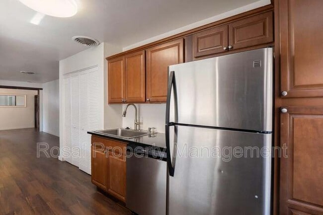 Building Photo - 1332 Boatright Dr NE