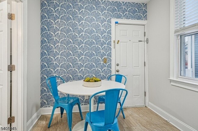 Building Photo - 9 Wheeler St