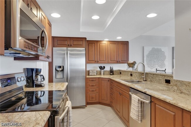 Building Photo - 10420 Gulf Shore Dr