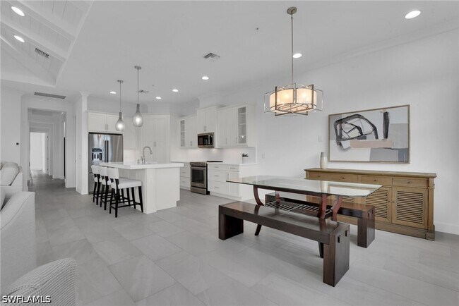 Building Photo - 6585 Dominica Dr