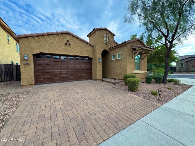 Building Photo - 4511 E Walter Way