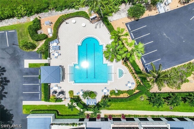 Building Photo - 420 Cove Tower Dr