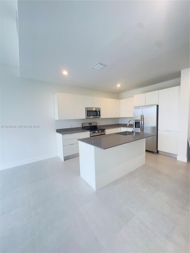 Building Photo - 34501 SW 191st Ct