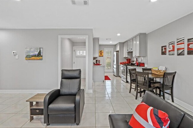 Building Photo - 6311 Bluestone Dr