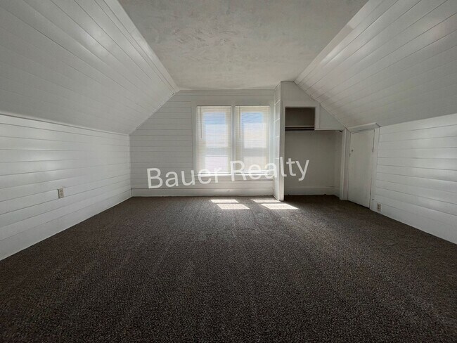 Building Photo - Renovated Three Bedroom Home