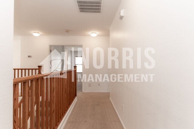 Building Photo - Large Home with Plenty of Room in Coolidge