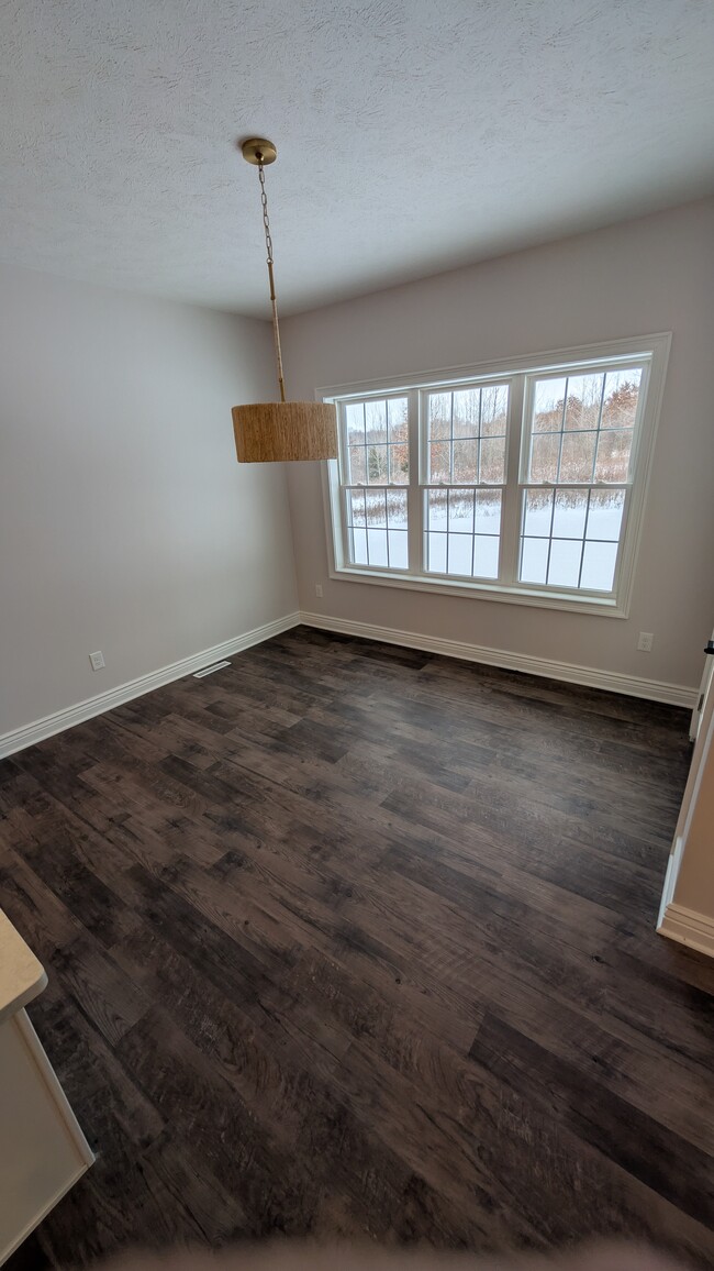 dining area - 205 Ridgeview Dr