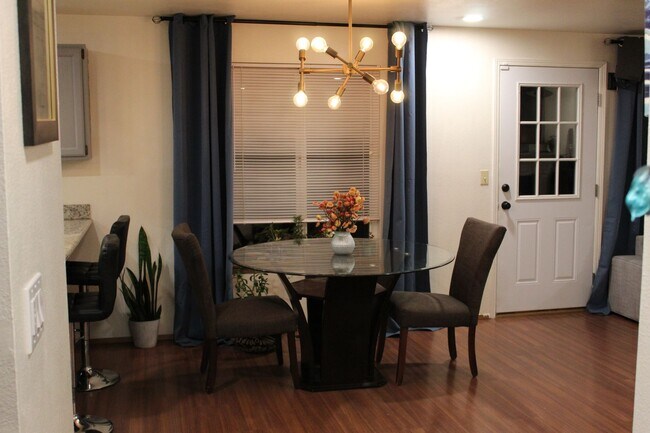 Building Photo - Beautiful 3 Bedroom  Home FOR RENT in Great Community of Steilacoom!!
