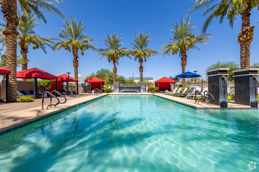 Heated Resort-Style Pool with Cabanas and Water Features - CIRQ 44