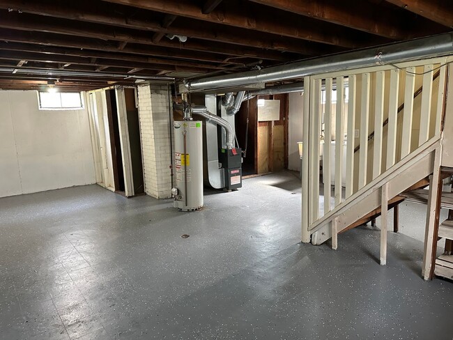 Building Photo - 27370 Pinehurst St