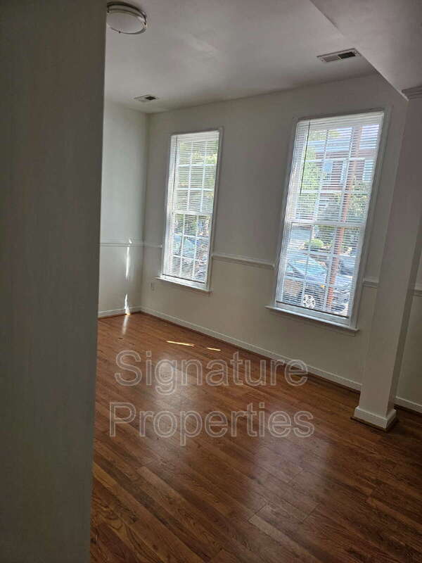Building Photo - 506 N 24th St