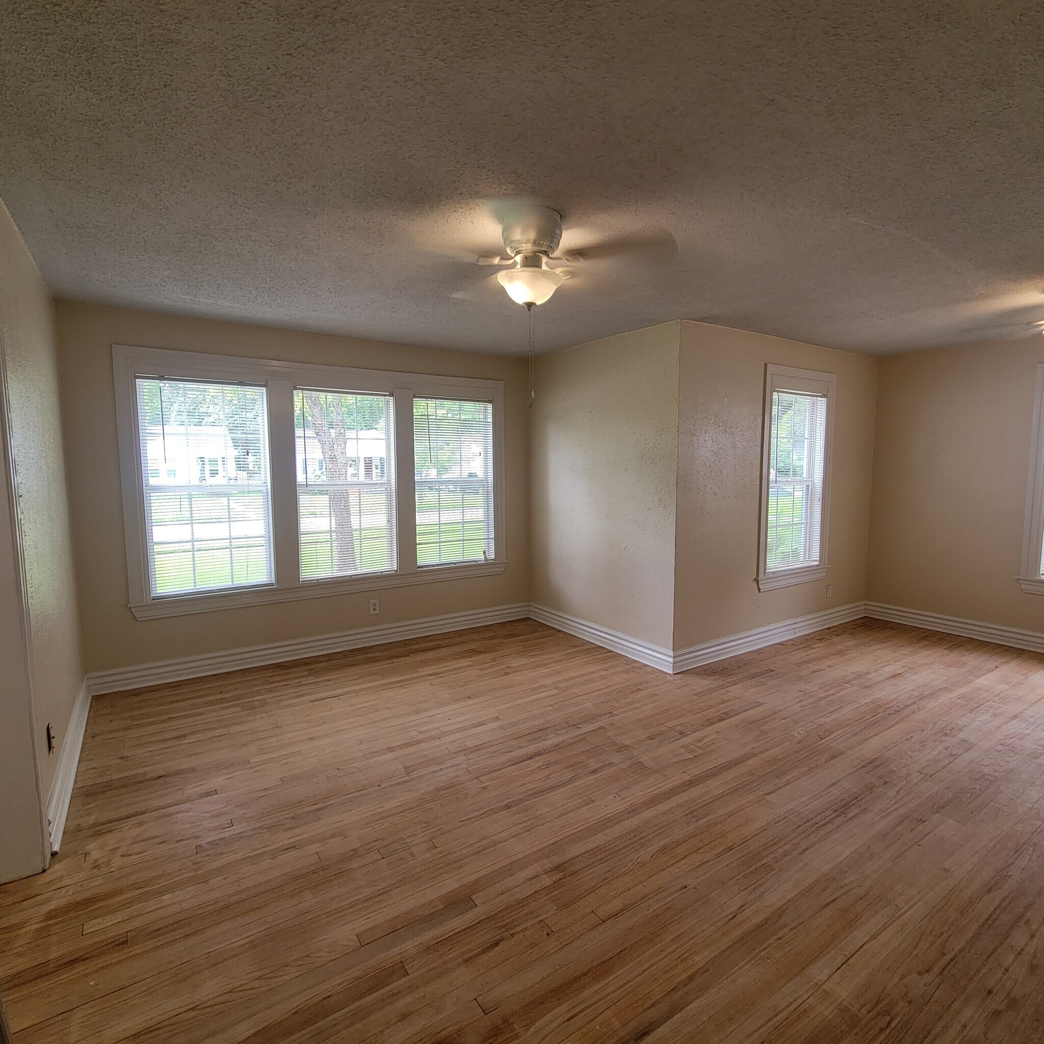 Building Photo - 4461 Clingman Dr