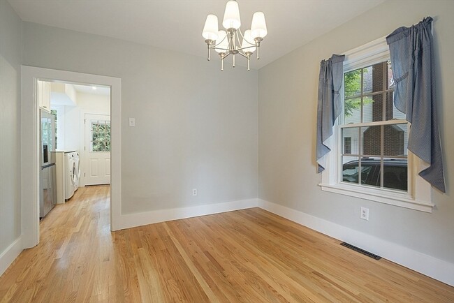 Building Photo - 21 Bedford Ct