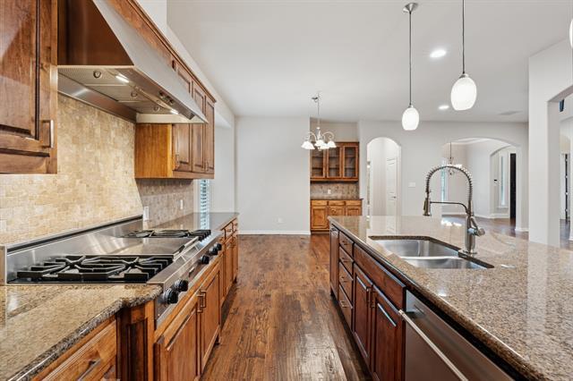 Building Photo - 4407 Lindenwood Dr