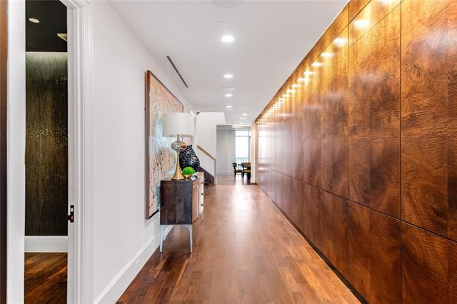 Building Photo - 3505 Turtle Creek Blvd