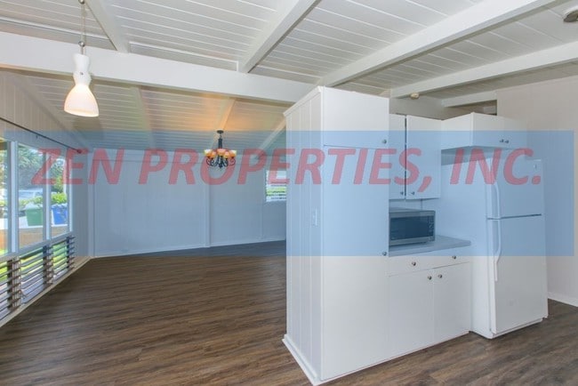 Building Photo - 7265 Nohili St