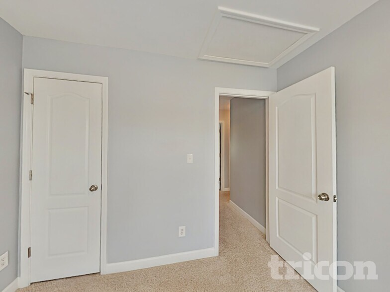 Building Photo - 12401 Walden Lea Dr