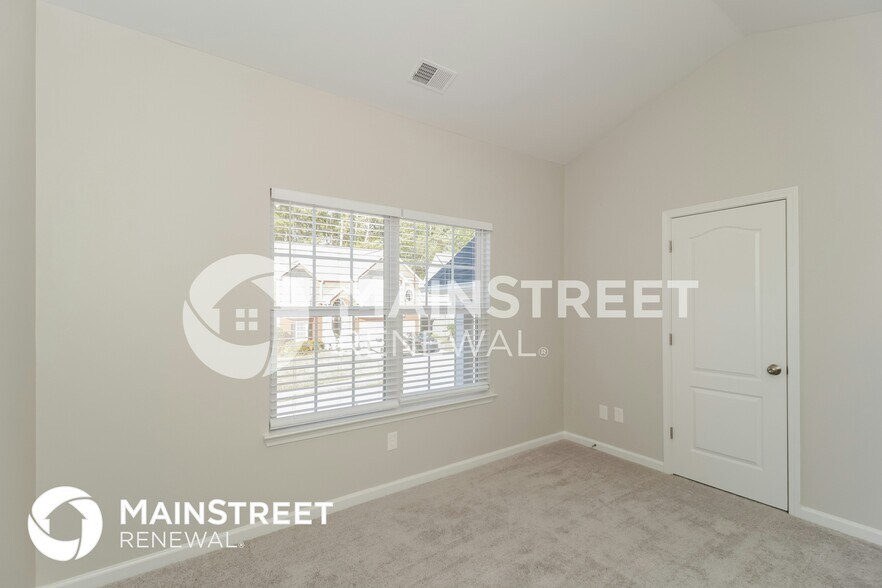 Building Photo - 5010 Landover Way