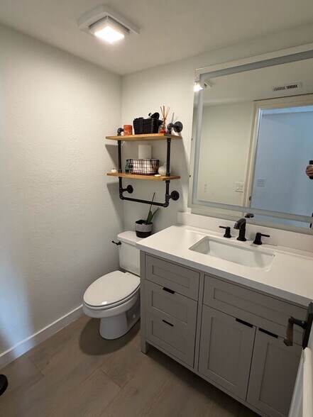 Building Photo - 25885 Trabuco Rd