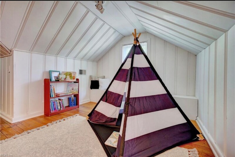 Building Photo - 1404 Mallory Ct