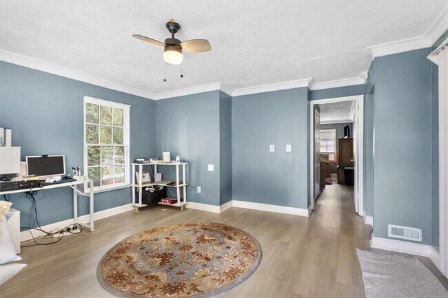 Building Photo - 661 Bantry Ln