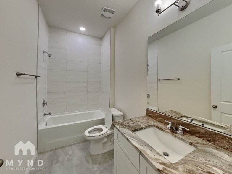 Building Photo - 2690 Shabonne Ln