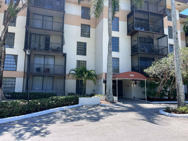 Primary Photo - 5550 NW 44th St