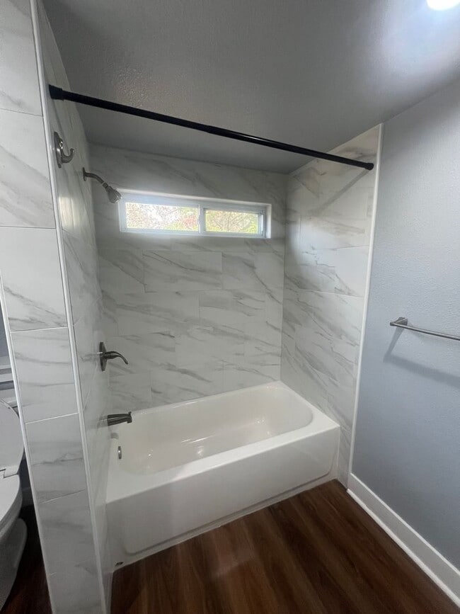 Building Photo - 695 Passover Rd