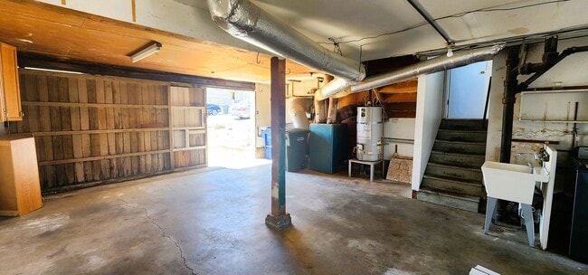 Building Photo - South San Francisco Great Single Family Home For Rent