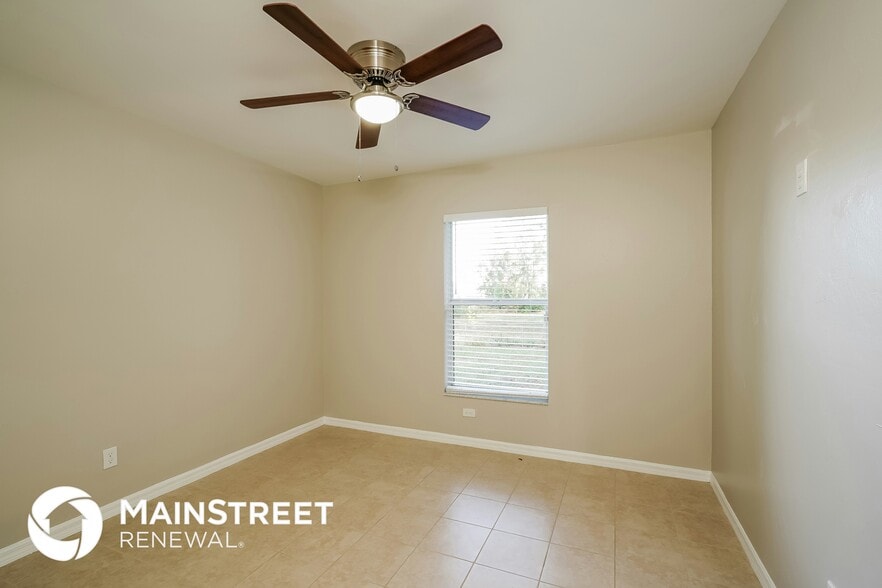 Building Photo - 2619 NW 11th St