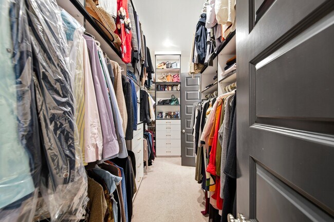 Building Photo - 8902 Iron Forge Rd