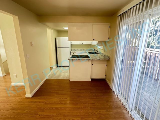 Building Photo - Charming 2-Bed Gem in Gresham – Spacious Comfort with 1.5 Baths & 1029 Sq. Ft.!