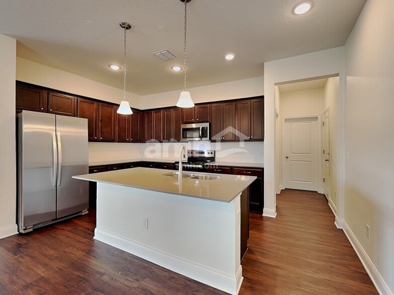 Building Photo - 990 Summer Stone Lp