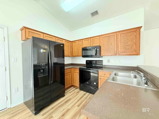 Building Photo - 7343 Franklin Square Ct