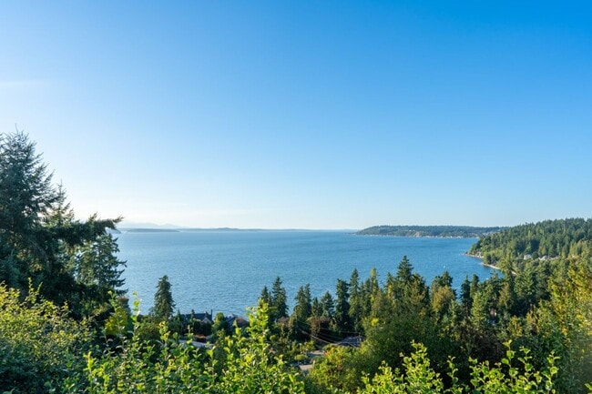 Building Photo - 3bd/1.5ba Burien House