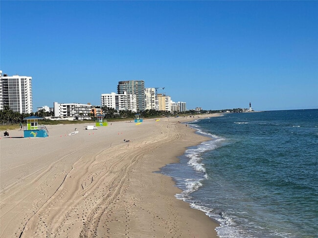 Building Photo - 133 N Pompano Beach Blvd