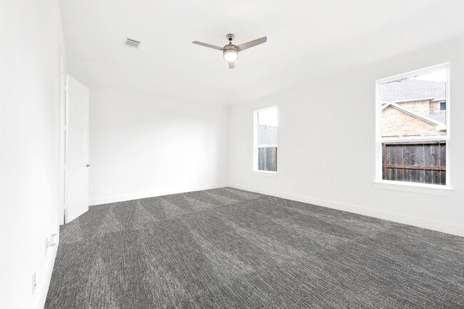 Building Photo - 153 Aurora Spgs Dr