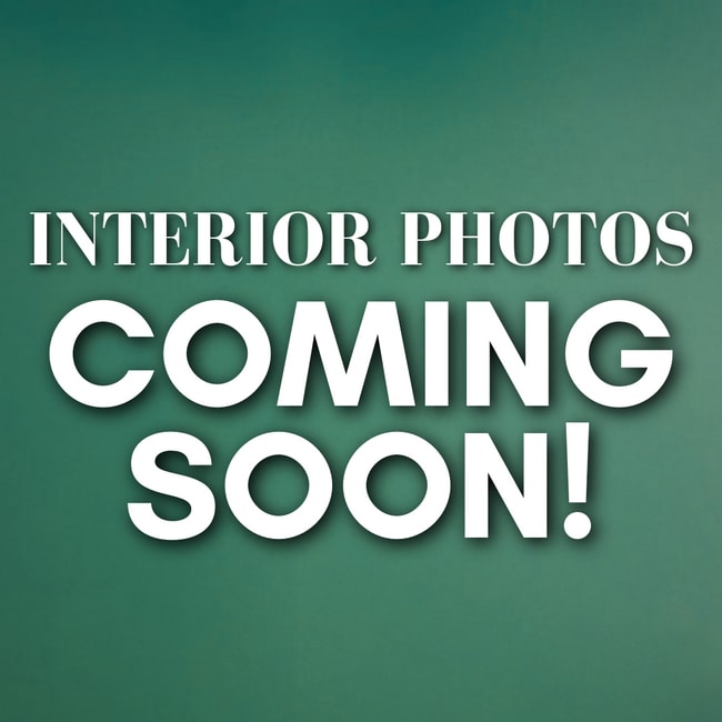 Building Photo - 1023