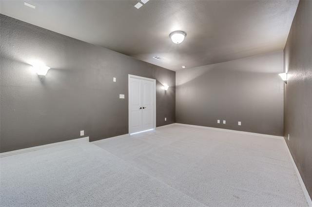 Building Photo - 2043 Loma Alta Dr