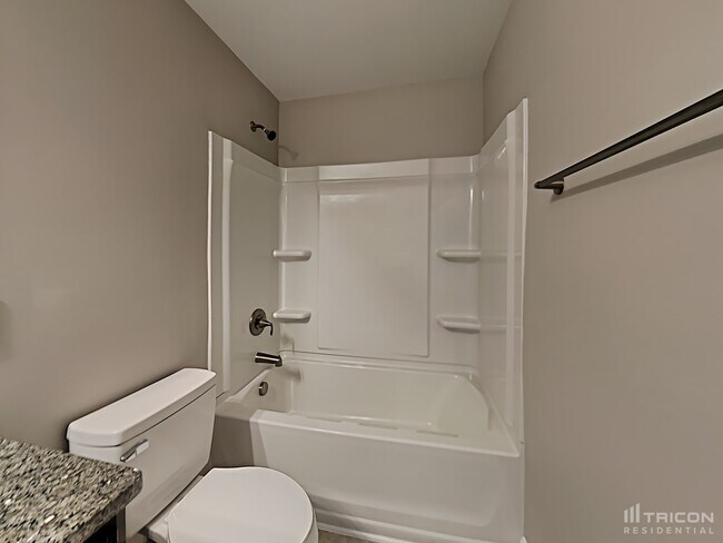 Building Photo - 4428 Redfern Pl