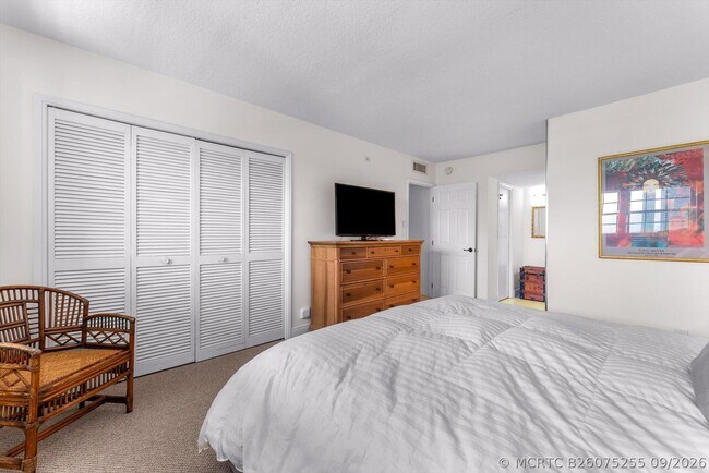 Building Photo - 3051 N Course Dr