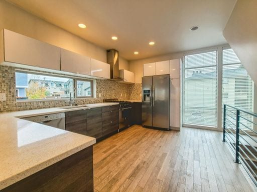 Building Photo - AVAILABLE NOW! Gorgeous 3 Bedroom Near Alki Beach with Private Rooftop Deck